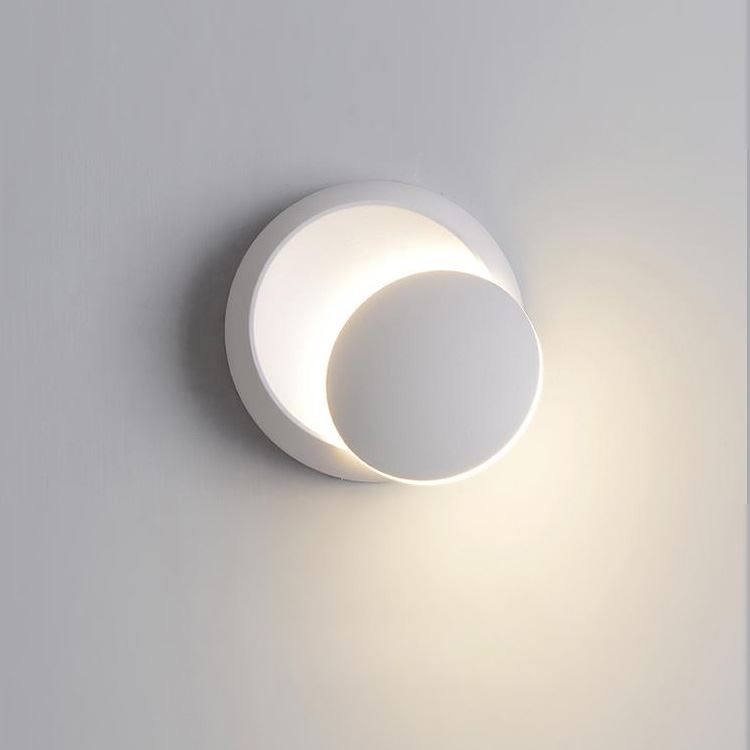Wall sconce